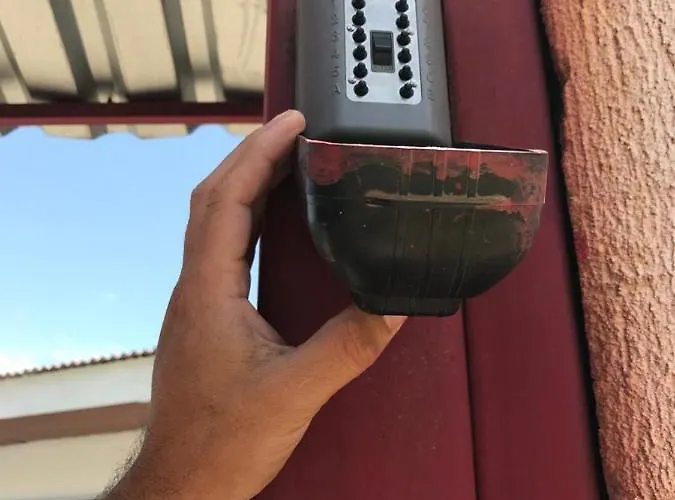 Privada En Segundo Piso Con Piscina, A 2 Min Caminando De La Playa Brasilito